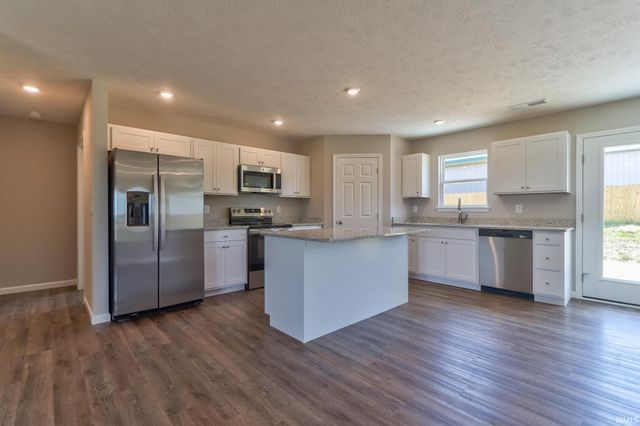 13934 Persimmon Lane, Evansville, IN 47725