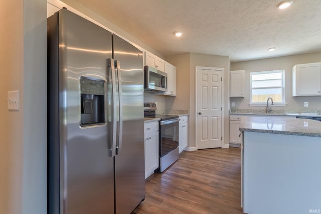 13934 Persimmon Lane, Evansville, IN 47725