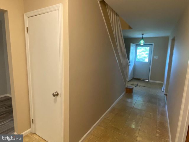 415 MONMOUTH DR, Cherry Hill, NJ 08002