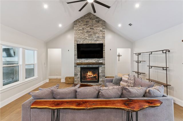 7079 Harrietts Bluff Road, Woodbine, GA 31569