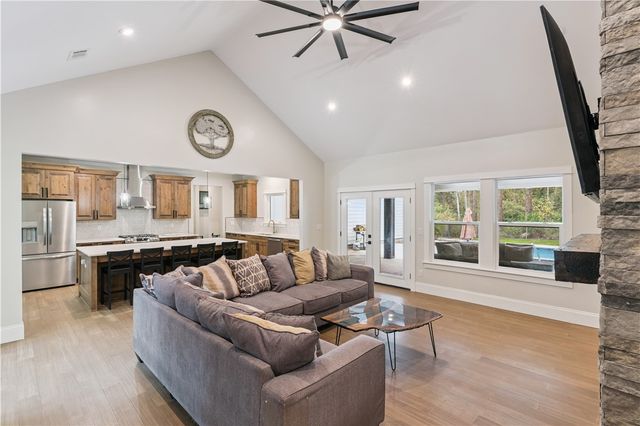 7079 Harrietts Bluff Road, Woodbine, GA 31569