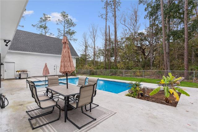 7079 Harrietts Bluff Road, Woodbine, GA 31569