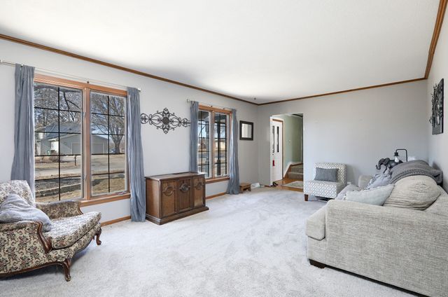 4125 75th Street, Urbandale, IA 50322