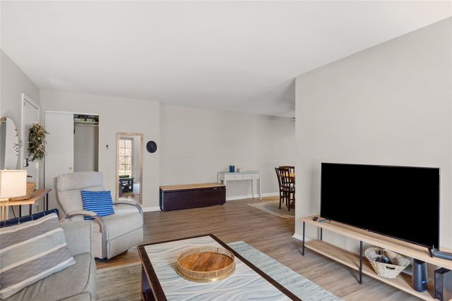 306 PRESQUE ISLE Boulevard 102, Millcreek, PA 16505