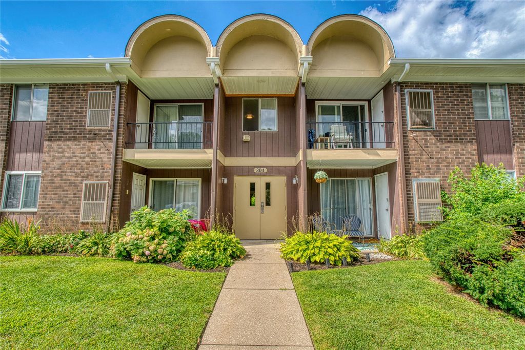 306 PRESQUE ISLE Boulevard 102, Millcreek, PA 16505