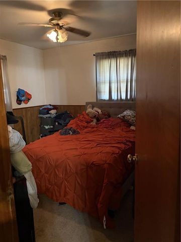 8605 Cambridge Avenue, Kansas City, MO 64138