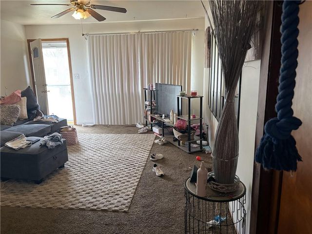 8605 Cambridge Avenue, Kansas City, MO 64138