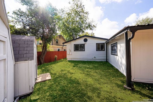 311 Burwood Ln, San Antonio, TX 78213
