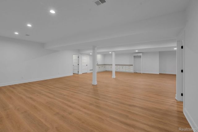 4546 Niagara Lane, Bloomfield Hills, MI 48301
