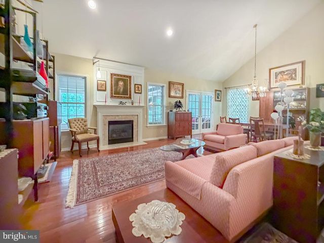 40 BETTS DR, Washington Crossing, PA 18977