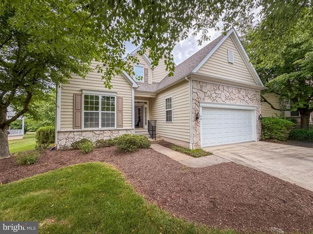 40 BETTS DR, Washington Crossing, PA 18977