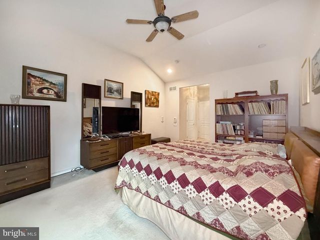 40 BETTS DR, Washington Crossing, PA 18977