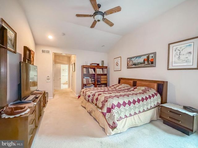 40 BETTS DR, Washington Crossing, PA 18977