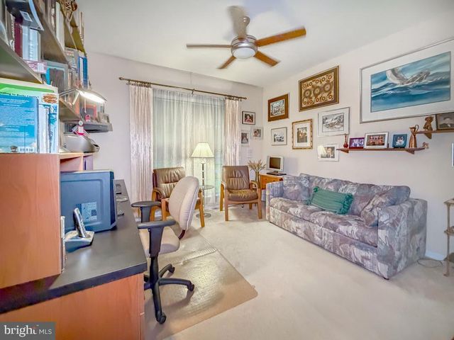 40 BETTS DR, Washington Crossing, PA 18977