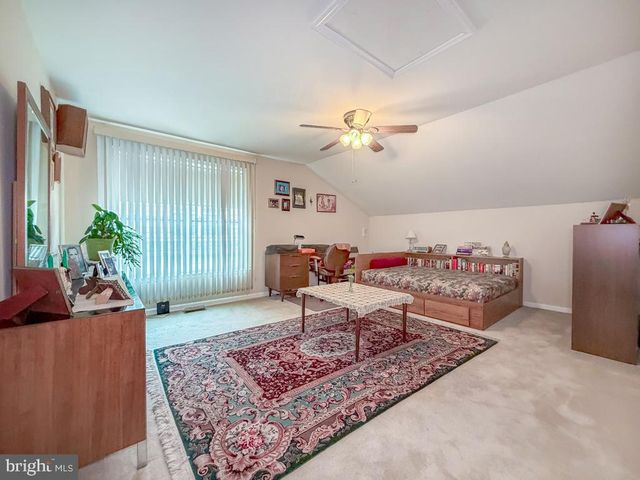 40 BETTS DR, Washington Crossing, PA 18977