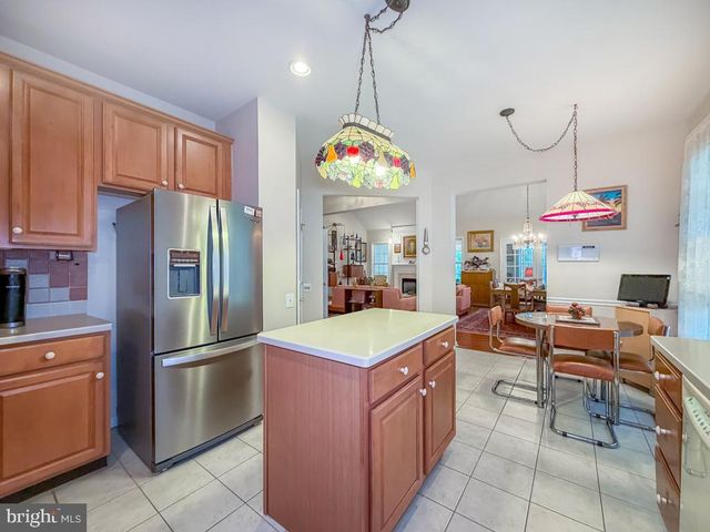 40 BETTS DR, Washington Crossing, PA 18977