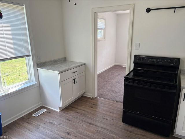 708 Endicotte RD, Portsmouth, VA 23702