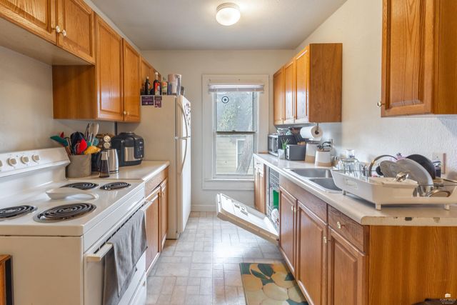 819 Thurston Street, Manhattan, KS 66502