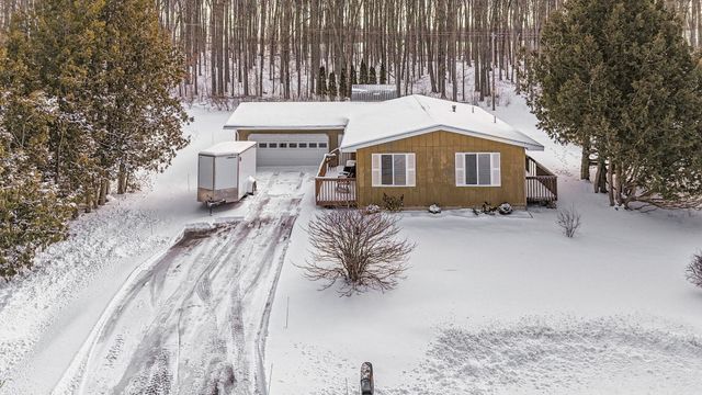1386 Silverwood Drive, Traverse City, MI 49685