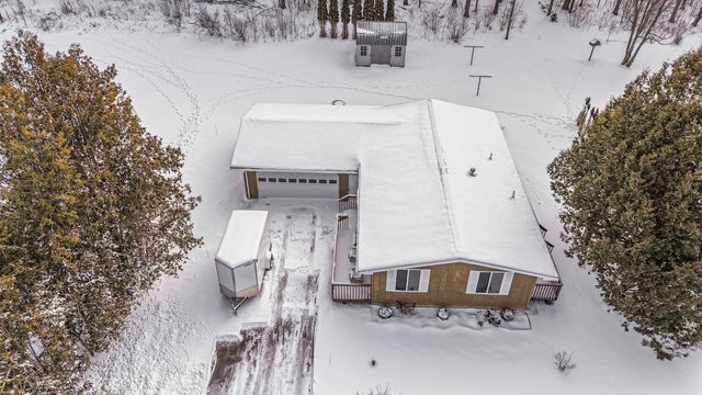 1386 Silverwood Drive, Traverse City, MI 49685