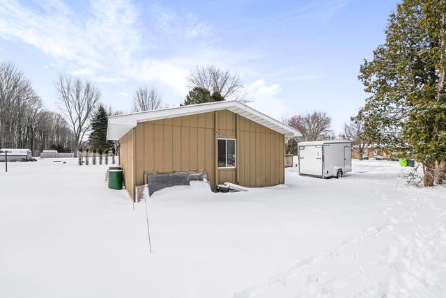 1386 Silverwood Drive, Traverse City, MI 49685