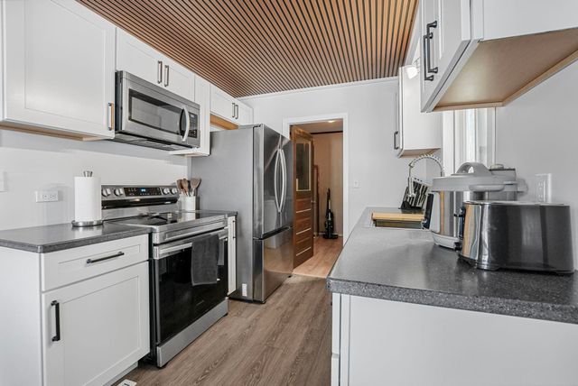 1386 Silverwood Drive, Traverse City, MI 49685