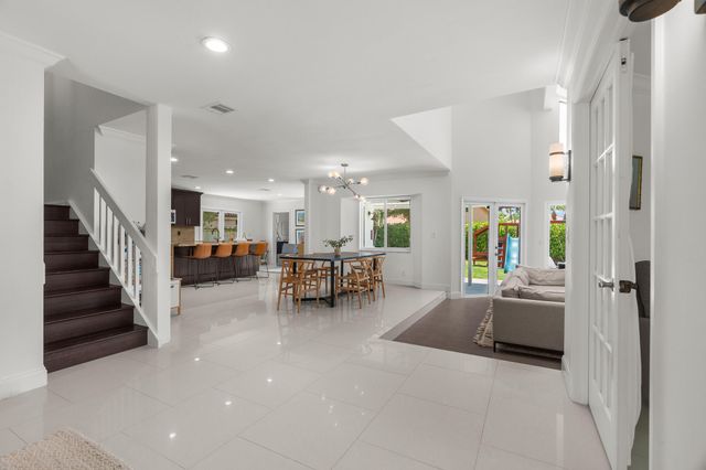 23173 L'Ermitage Circle, Boca Raton, FL 33433