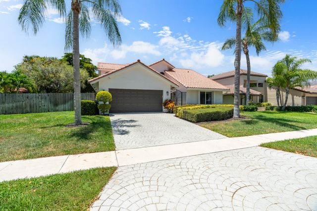 23173 L'Ermitage Circle, Boca Raton, FL 33433