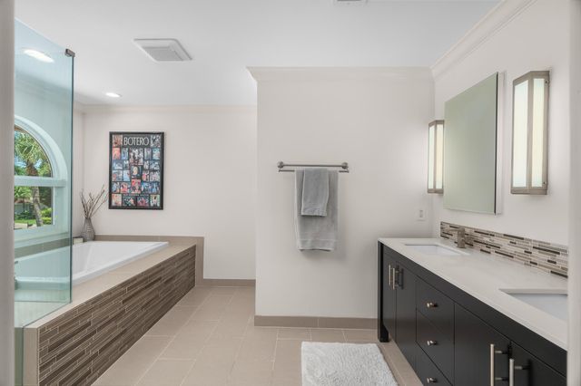 23173 L'Ermitage Circle, Boca Raton, FL 33433