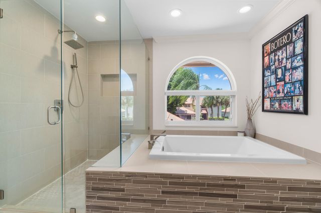 23173 L'Ermitage Circle, Boca Raton, FL 33433