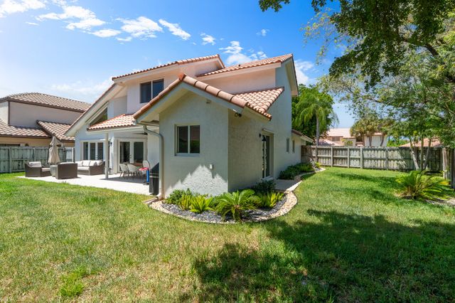 23173 L'Ermitage Circle, Boca Raton, FL 33433