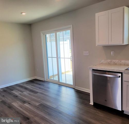 28 MULBERRY LN, Clementon, NJ 08021