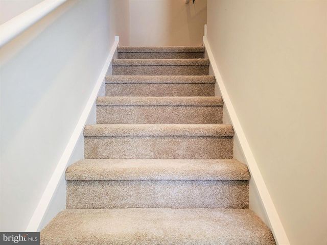 28 MULBERRY LN, Clementon, NJ 08021