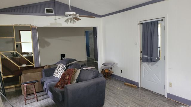 12017 FOREST NOOK CT, Live Oak, TX 78233