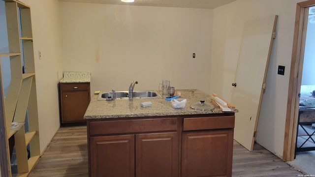 12017 FOREST NOOK CT, Live Oak, TX 78233