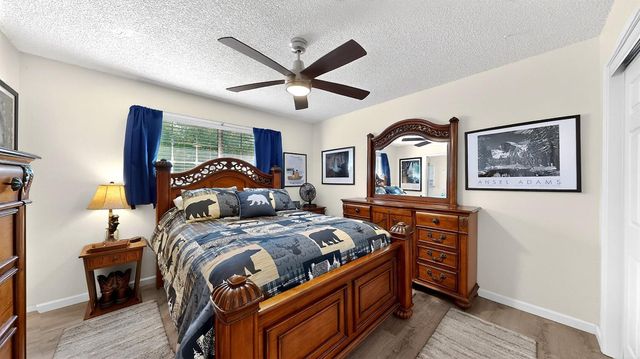 2140 Rochelle Ave, Turlock, CA 95382