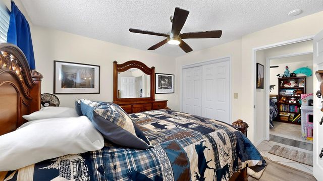 2140 Rochelle Ave, Turlock, CA 95382