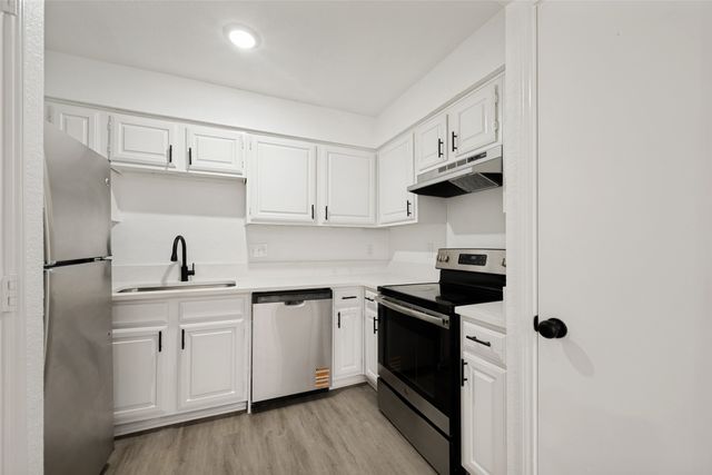 2328 Sherry Street, Arlington, TX 76014