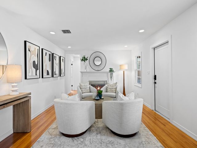 1001 SE 10th Street, Fort Lauderdale, FL 33316