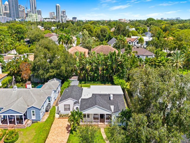 1001 SE 10th Street, Fort Lauderdale, FL 33316
