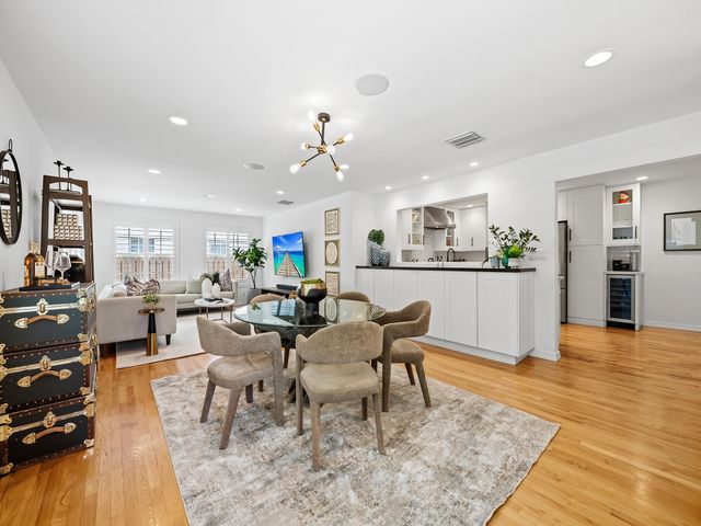 1001 SE 10th Street, Fort Lauderdale, FL 33316