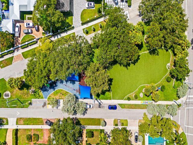 1001 SE 10th Street, Fort Lauderdale, FL 33316