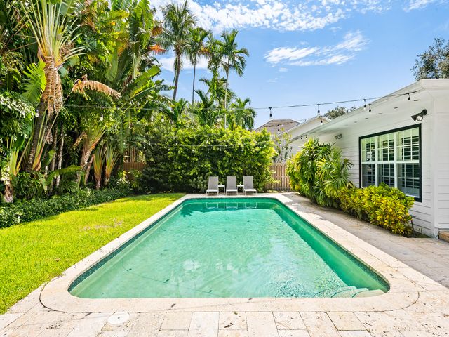 1001 SE 10th Street, Fort Lauderdale, FL 33316