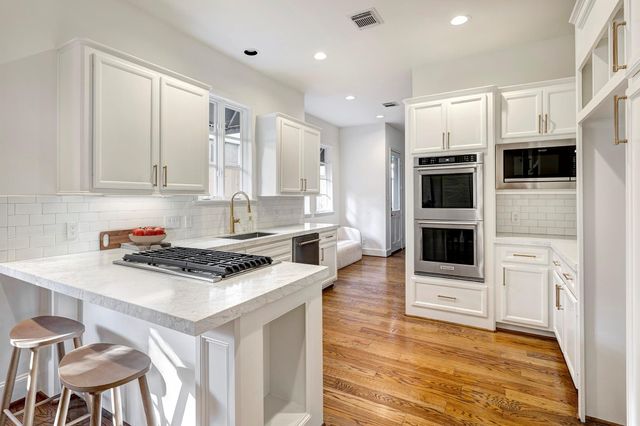 3958 W Alabama Street, Houston, TX 77027