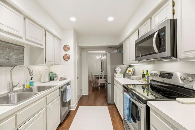 1645 W Sam Houston Parkway S, Houston, TX 77042
