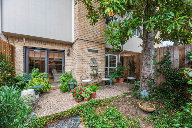 1645 W Sam Houston Parkway S, Houston, TX 77042