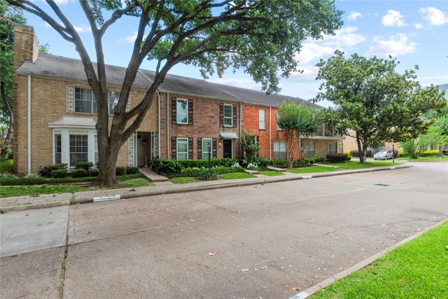 1645 W Sam Houston Parkway S, Houston, TX 77042