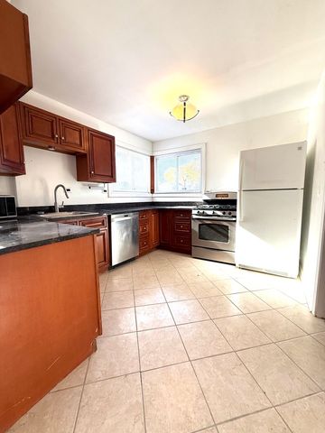 12547 S Elizabeth Street, Calumet Park, IL 60827