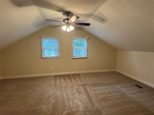 1115 1/2 Locust Street, West Des Moines, IA 50265
