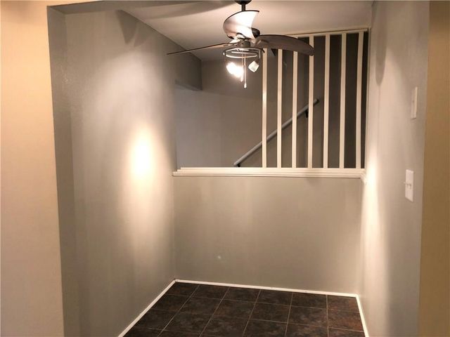 1115 1/2 Locust Street, West Des Moines, IA 50265